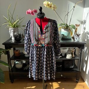 Ladies Umgee Medium tunic dress multi coloured embroidery tassels travel boho